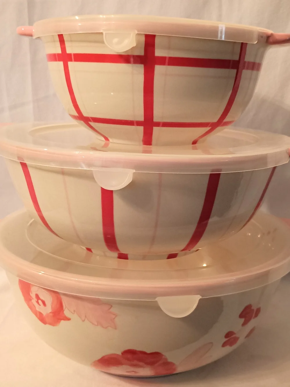Love & Daisies 3 Bowl Set 7” 9” 10” Pink Floral Plaid w/ Lids